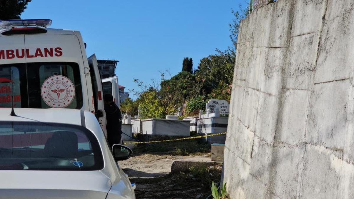 Emekli polis memuru mezarlıkta ölü bulundu 1