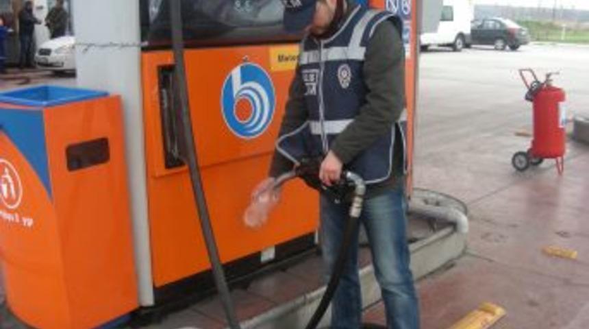 Balıkesir'de son üç yılda 4 milyon liralık kaçak akaryakıt ele geçirildi