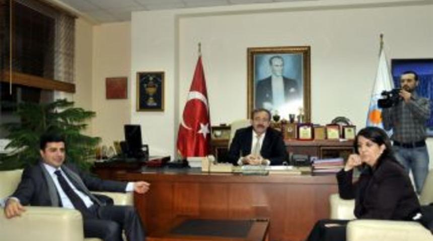 Demirtaş Akdeniz Belediyesi&rsquo;ni ziyaret etti