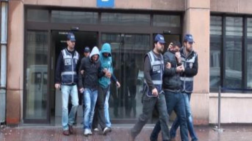 Narkotik timi, '&Ccedil;in malı' uyuşturucuyu TIR'da yakaladı