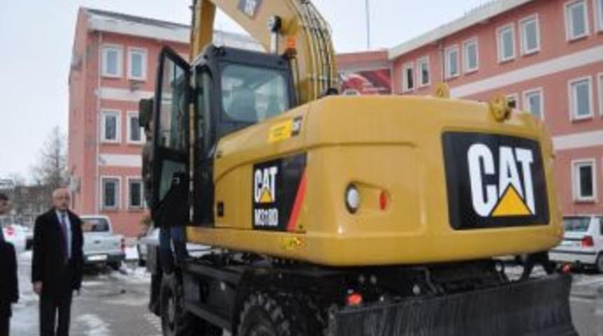 Seydişehir Belediyesi yeni bir iş makinesi aldı