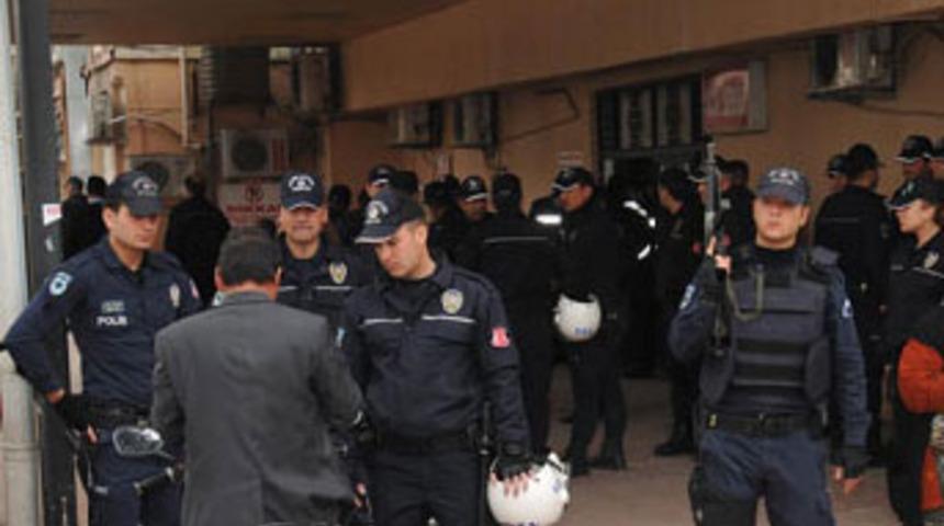 Adana'da silahlı &ccedil;atışma