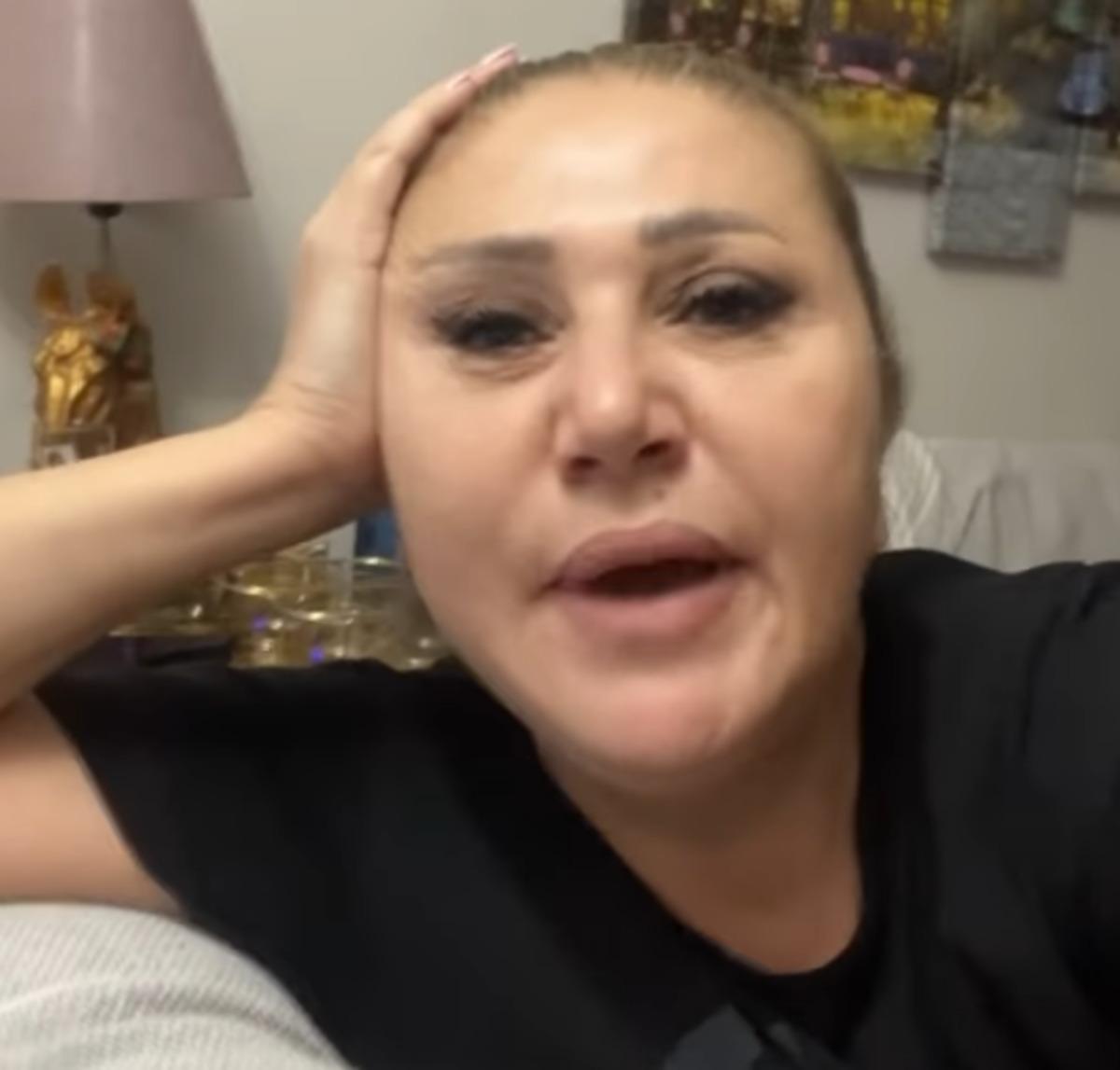 Şarkıcı Hamiyet uzun zaman sonra ortaya çıktı! "Neden bize dilenci parası gibi şeyleri teklif ediyorsunuz?" 1