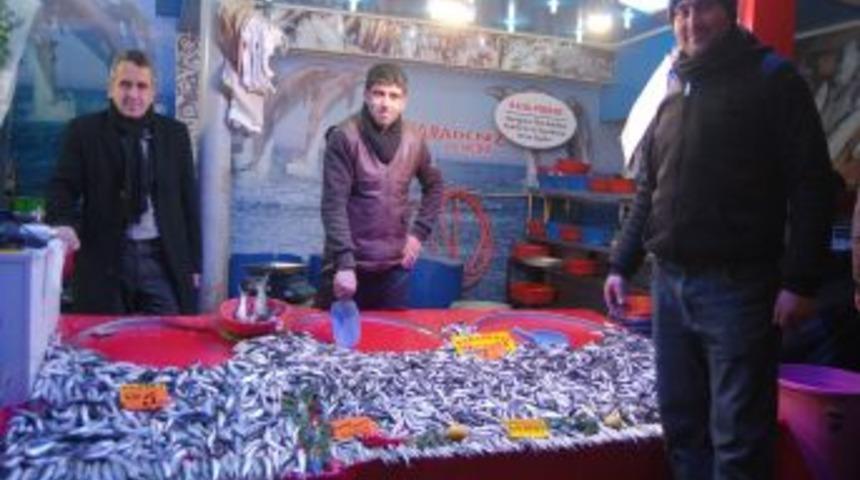 Kar ve soğuk balık fiyatlarını y&uuml;kseltti