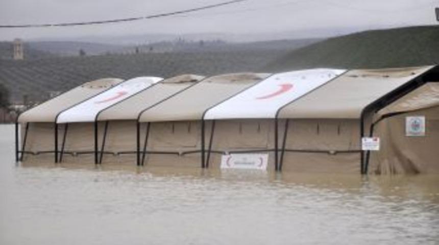 Suriye baraj kapaklarını a&ccedil;ınca Hatay'daki &ccedil;adır kenti su bastı