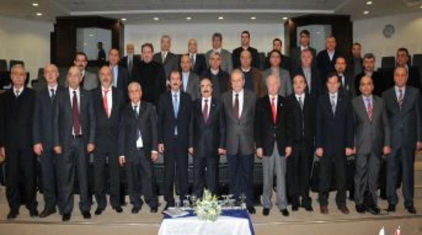 Vali Coş: Adana b&ouml;lgesel merkez olmaya odaklanmalı