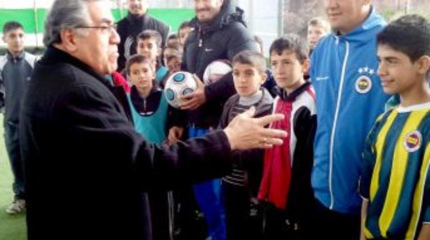 Sevgiye Uzanan Eller projesi amacına ulaştı