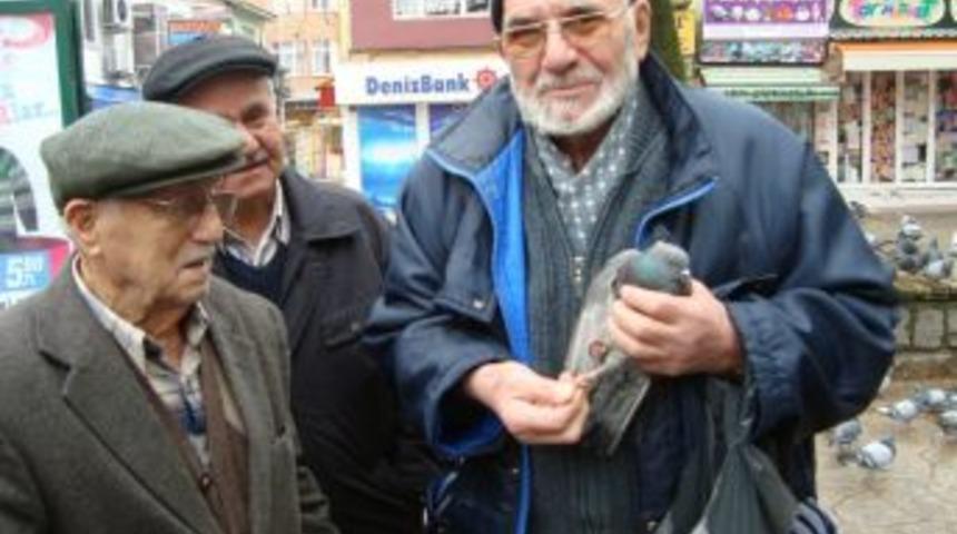 G&uuml;vercinlere ilk yardım yapıyor