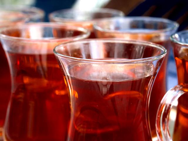 Herkes &ccedil;ay sanıyordu, ger&ccedil;ek bambaşka &ccedil;ıktı! T&uuml;rklerin 400 yıllık i&ccedil;ecek geleneği