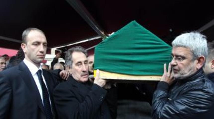 Y&ouml;netmen Yusuf Kur&ccedil;enli son yolculuğuna uğurlandı