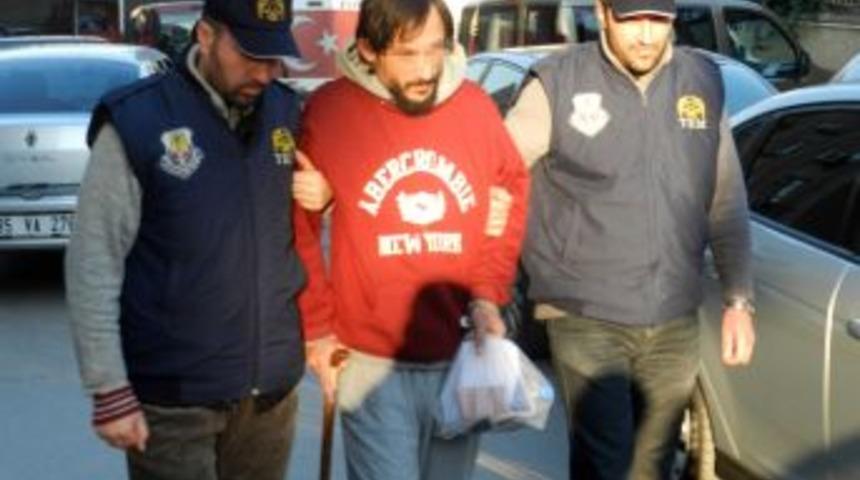 İzmir'de El-Kaide operasyonu: 2 kişi g&ouml;zaltına alındı