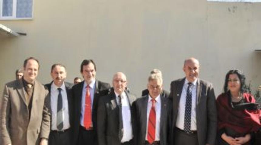 Kosovalılar bağımsızlık yıl d&ouml;n&uuml;m&uuml;n&uuml; Mustafakemalpaşa&rsquo;da kutladı