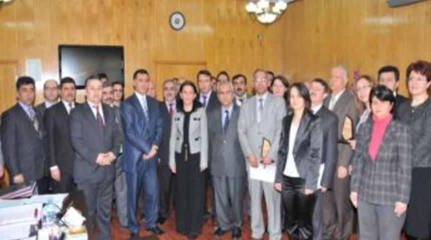 Gelendost Şehit Erhan İlk&ouml;ğretim Okulu, ili Ankara&rsquo;da temsil edecek