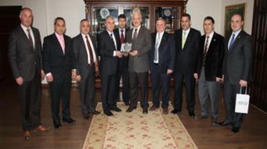 Ankaralı işadamlarından Emniyet M&uuml;d&uuml;r&uuml; &Ccedil;atalkaya'ya ziyaret