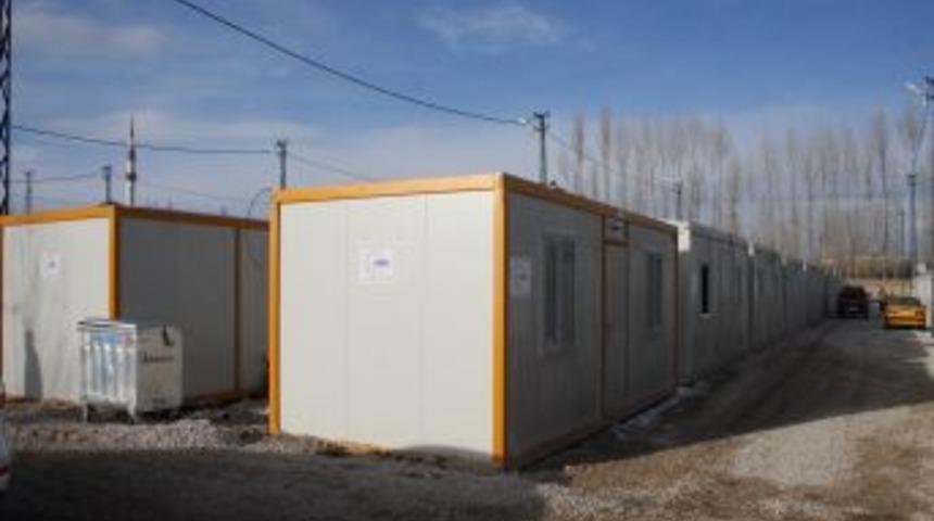 Van'da 100 bin kişi konteynere yerleştirildi