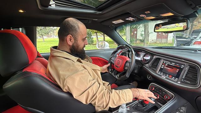 Asgari ücretli işçinin 9 milyon TL'lik arabası! 'Yemekten kısıyorum'