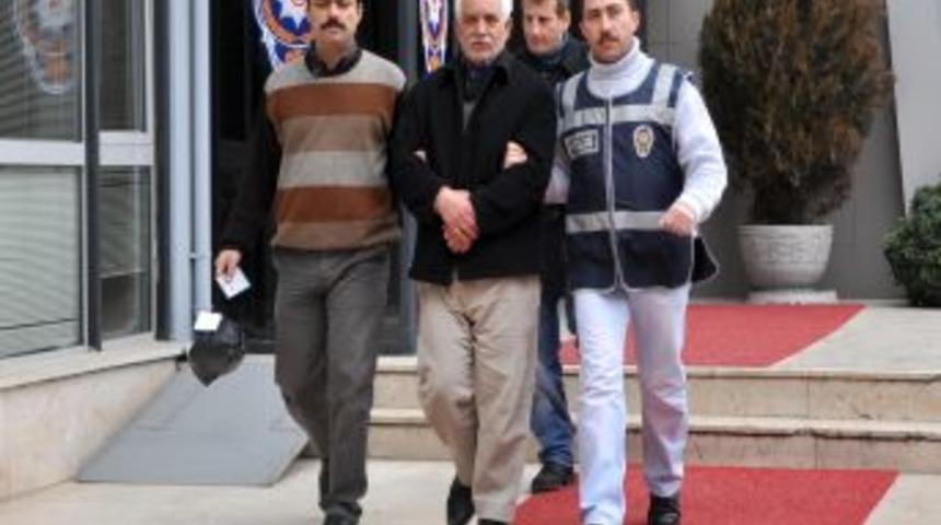 Dolandırıcının aktardığı parayı &ccedil;eken kişi tutuklandı