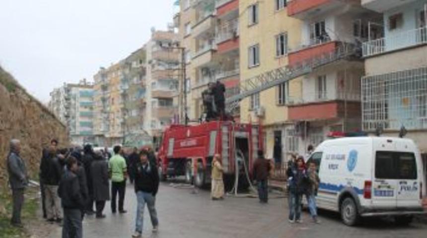 Birecik&rsquo;teki yangın korkuttu