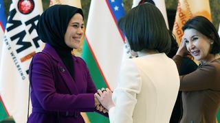 Esra Albayrak: 'Yapay zekayı sorgulamak zorundayız'