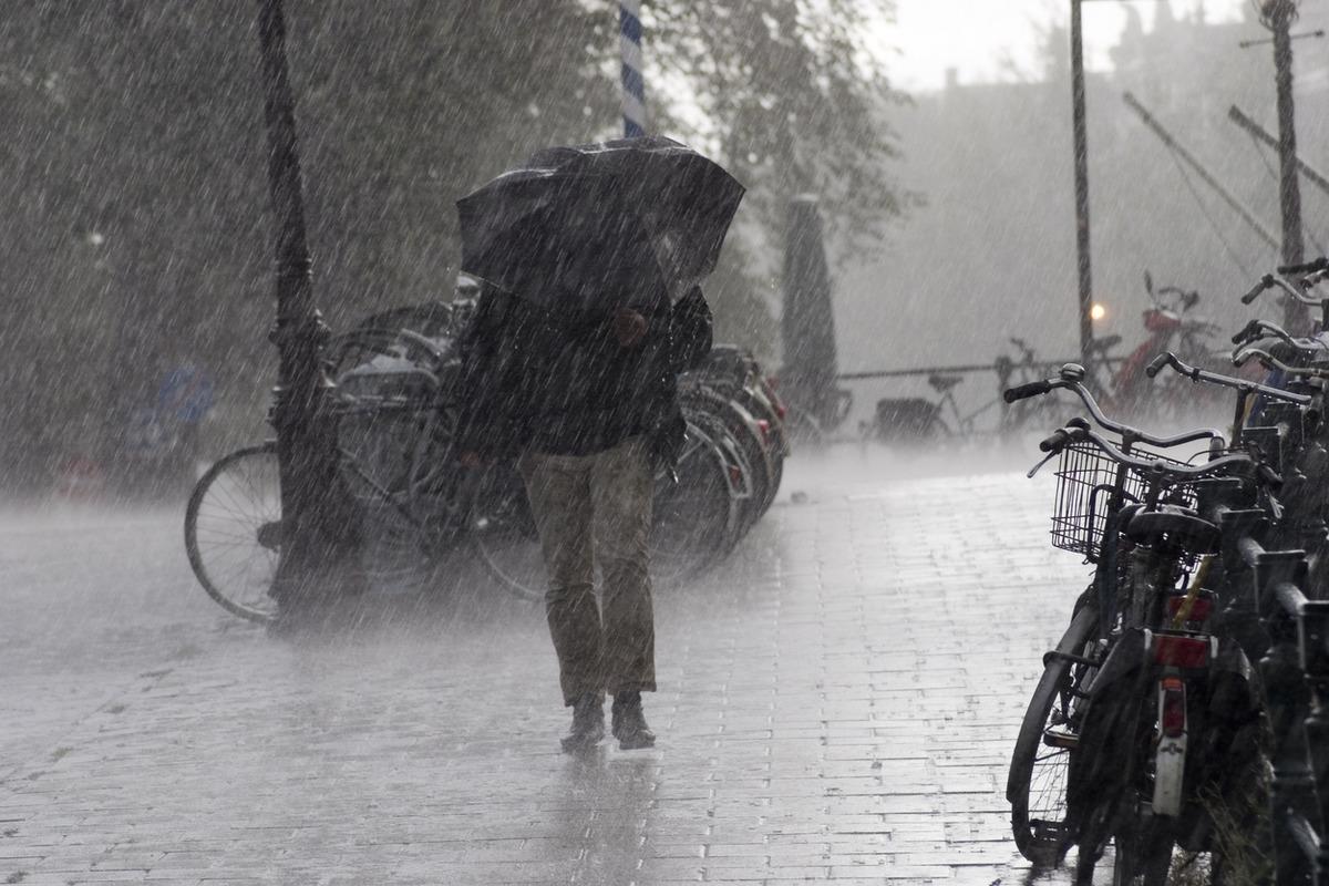 İstanbul a oraj geliyor! Cuma g&uuml;n&uuml; hava aniden değişecek 1
