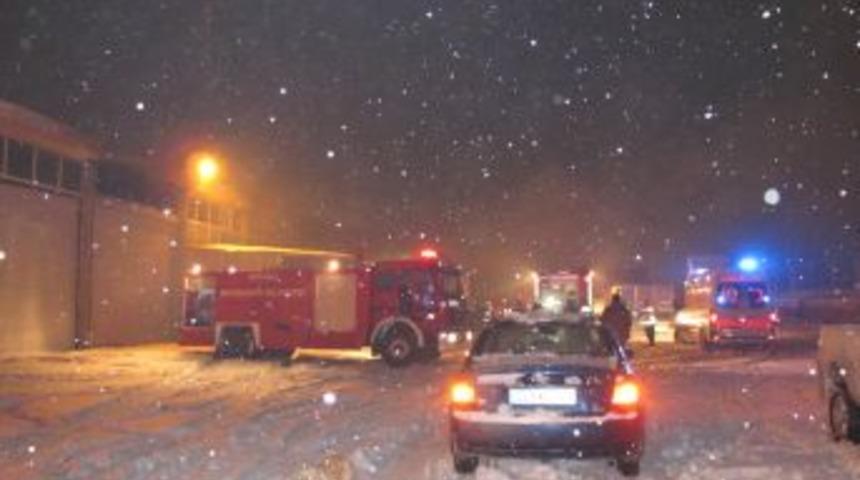 Gebze Keresteciler Sitesi'nde 2 işyeri yandı