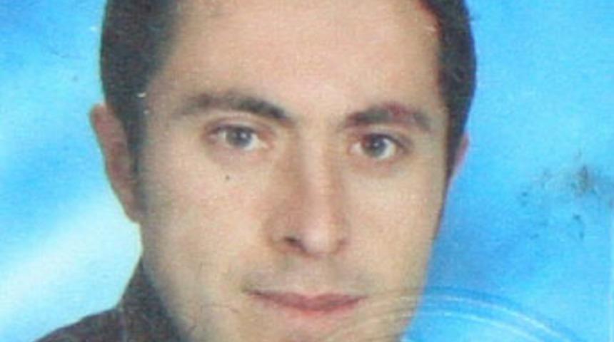 Bilgisayar başında &ouml;ld&uuml;