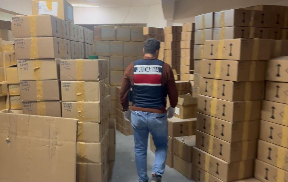 D&uuml;nyaca &uuml;nl&uuml; markalara ait... Piyasa değeri tam 350 milyon TL: Hepsi ele ge&ccedil;irildi! 3