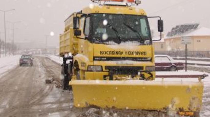 Kocasinan Belediyesi 48 saat karla m&uuml;cadele etti