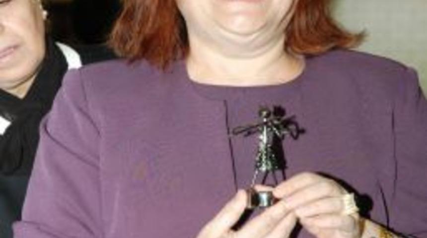 Eğitim g&ouml;n&uuml;ll&uuml;s&uuml; bayanlar kermes a&ccedil;tı