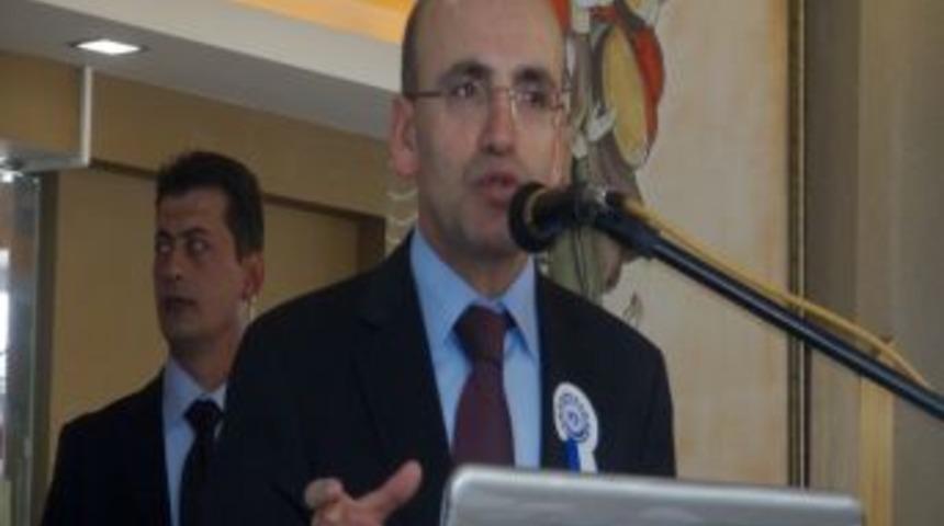 Bakan Şimşek: Alınan vergiyi 74 milyona harcıyoruz