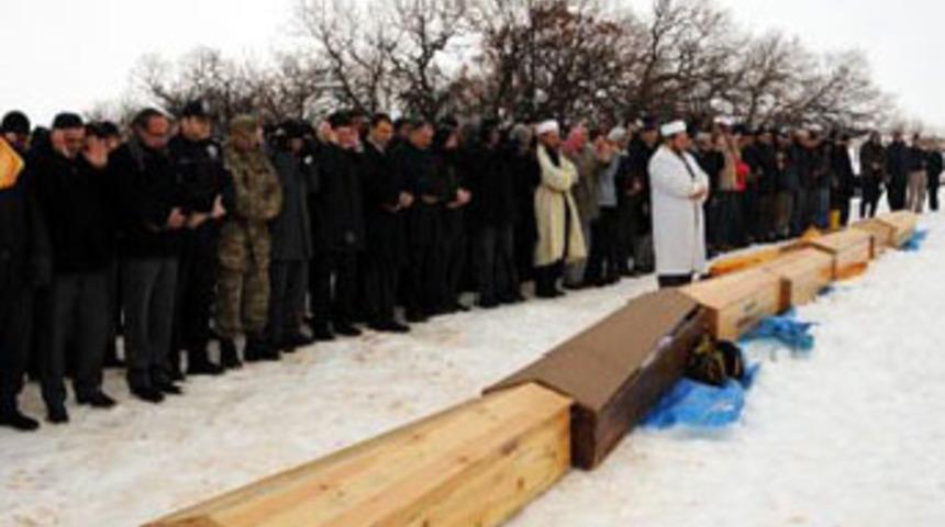 Soba kurbanı 7 kişi toprağa verildi