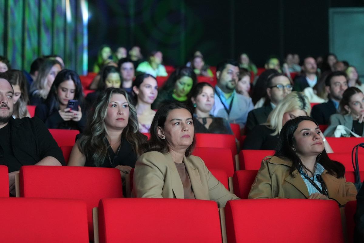 Meetup Istanbul 2026, pazarlama ve iş dünyasını “Beyond Control” temasıyla buluşturdu 1
