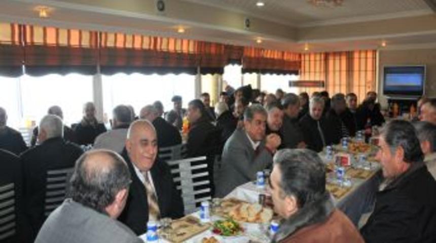 Emekli emniyet mensupları yemekte buluştu