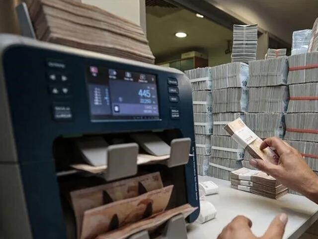 Bankacılık sekt&ouml;r&uuml;n&uuml;n kredi hacmi 28,7 trilyon TL'ye y&uuml;kseldi