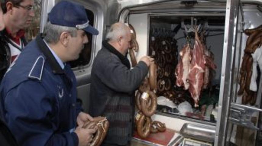 Zabıtanın hijyen denetiminden bozuk et çıktı