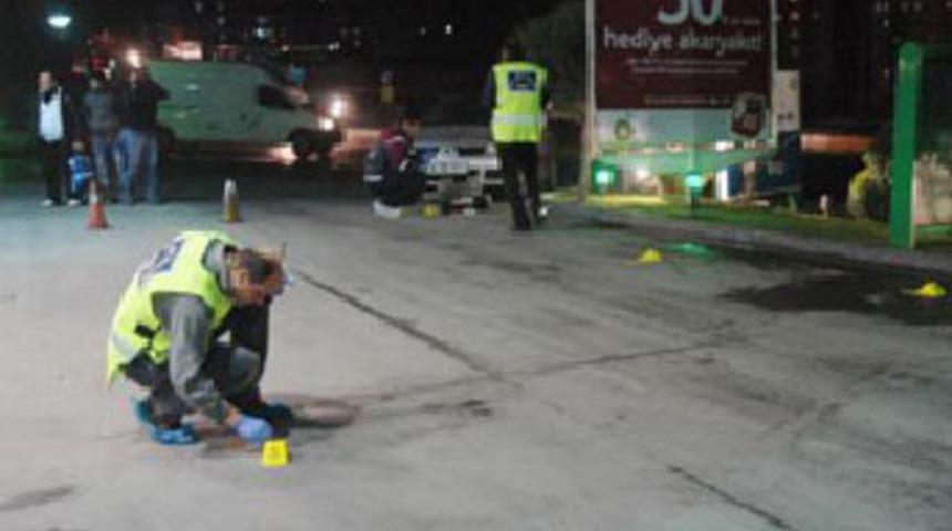 Başka ara&ccedil;ta g&ouml;rd&uuml;ğ&uuml; kız kardeşini &ouml;ld&uuml;rd&uuml;