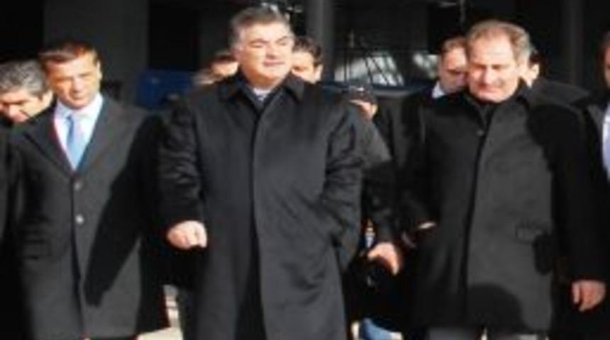 Bakan G&uuml;nay Efes ve Kuşadası&rsquo;nda incelemelerde bulundu