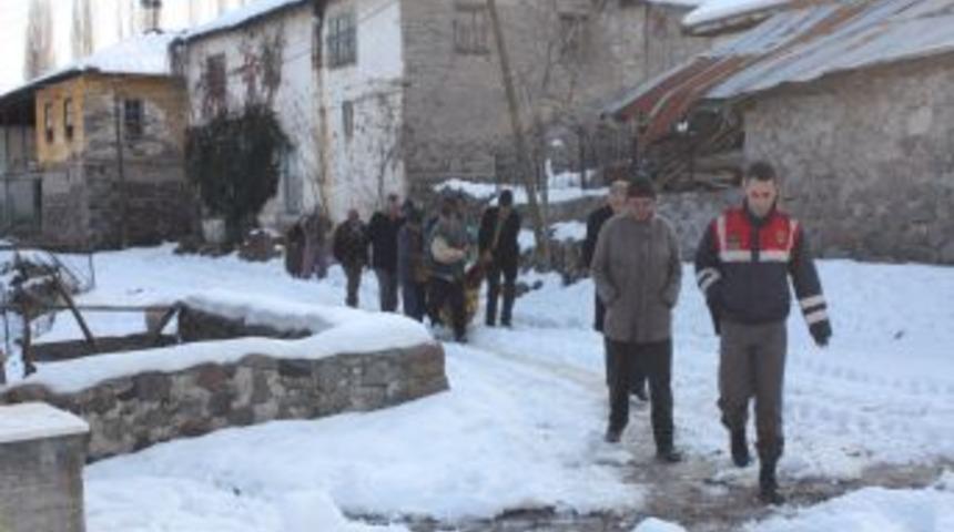 Beypazarı’na bağlı Kabaca Köyü’nde bir kişi ölmüş halde bulundu