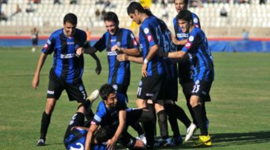 Gaziantep B&uuml;y&uuml;kşehir Belediyespor&rsquo;da hakem tedirginli