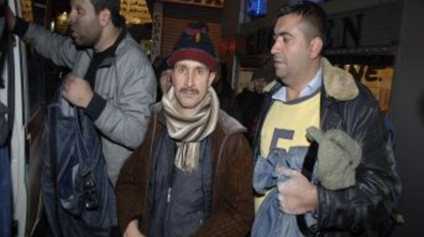 Gedikpaşa&rsquo;da &ccedil;ıkan yangında 7 kişi dumandan etkilendi