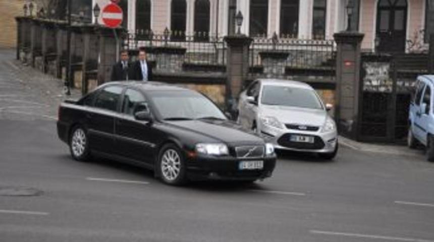 Başbakan Erdoğan Dolmabah&ccedil;e'de