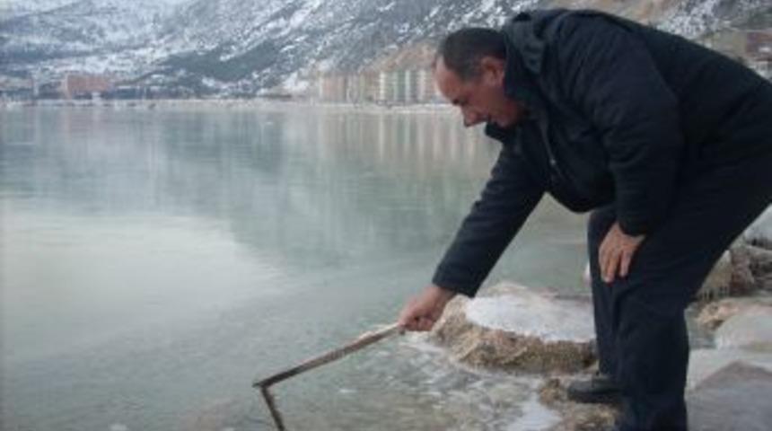 Eğirdir Gölü dondu