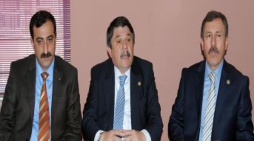 Tanrıverdi: Yasal d&uuml;zenlemeyle sendikalaşmanın &ouml;n&uuml; a&ccedil;ılacak