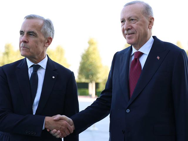 Kanada Başbakanı T&uuml;rkiye'de: Cumhurbaşkanı Erdoğan karşıladı