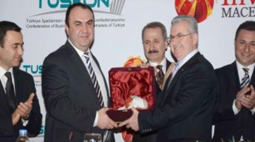 Makedonya Başbakan Yardımcısı, T&uuml;rk okullarını &ouml;vd&uuml;, yatırım &ccedil;ağrısı yaptı