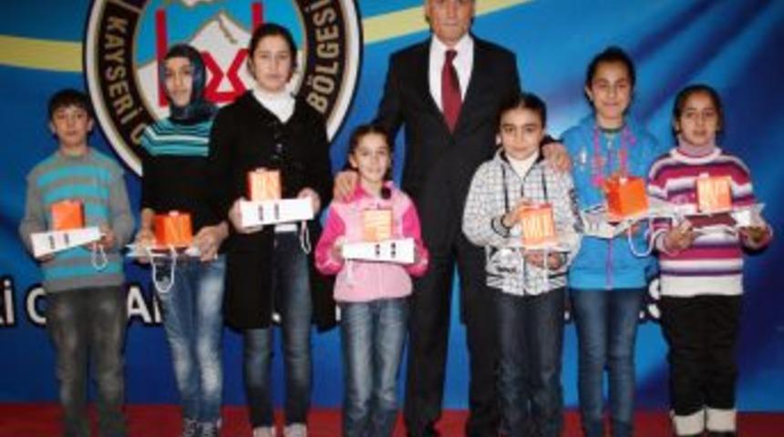 Kayseri'deki depremzedelere kardeşlik yemeği