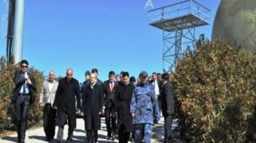 Bakan Şimşek Mardin kalesinde incelemelerde bulundu