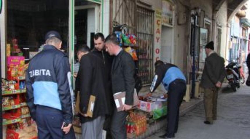 Burhaniye&rsquo;de gıda denetimleri devam ediyor