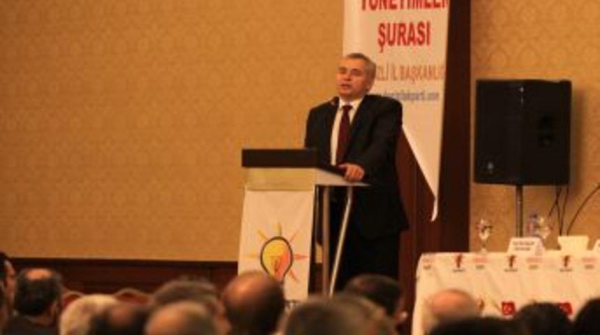 Zolan: Belediyeler AK Parti&rsquo;nin doğduğu, CHP&rsquo;nin ise battığı yerlerdir