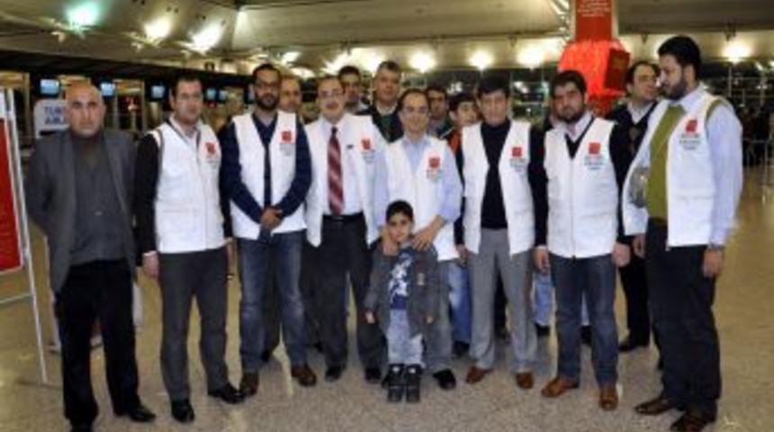 Yery&uuml;z&uuml; doktorları insani yardım i&ccedil;in Gazze&rsquo;ye gitti